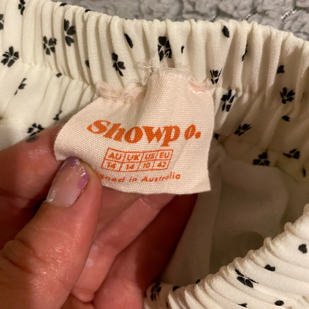 Beautiful showpi skirt - Picture 4 of 5